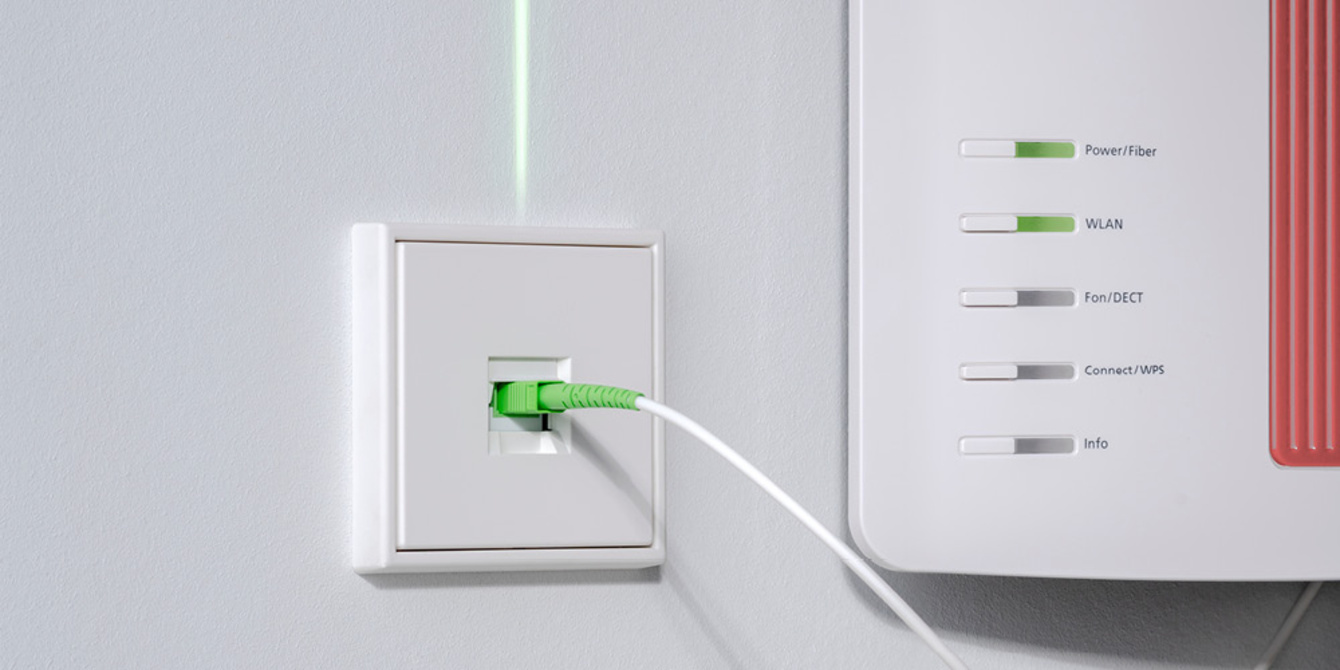 Die neuen Glasfaser-Anschlussdosen bei Elektro Beck in Maxhütte-Haidhof